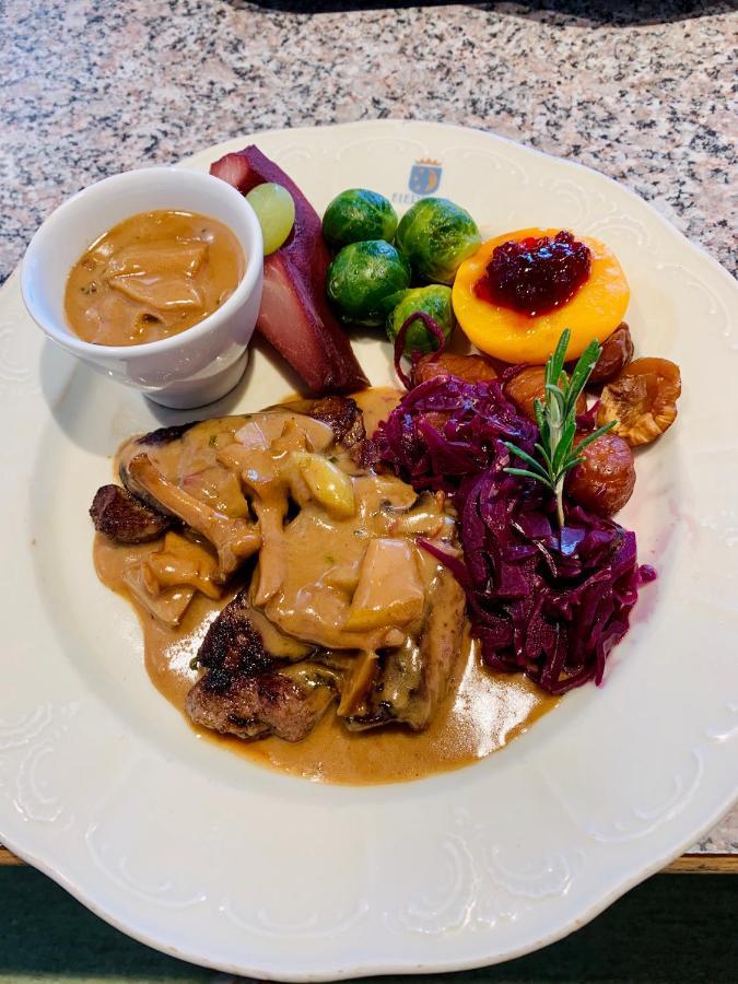Hotel - Restaurant Eierhals Am Aegerisee Oberägeri Екстериор снимка