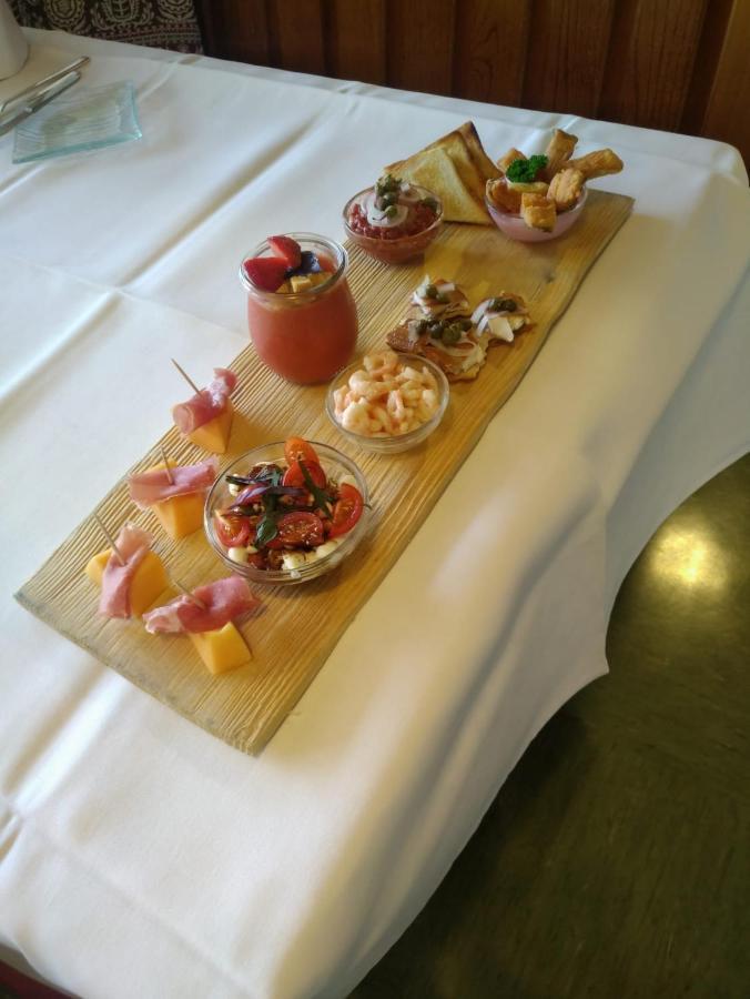 Hotel - Restaurant Eierhals Am Aegerisee Oberägeri Екстериор снимка